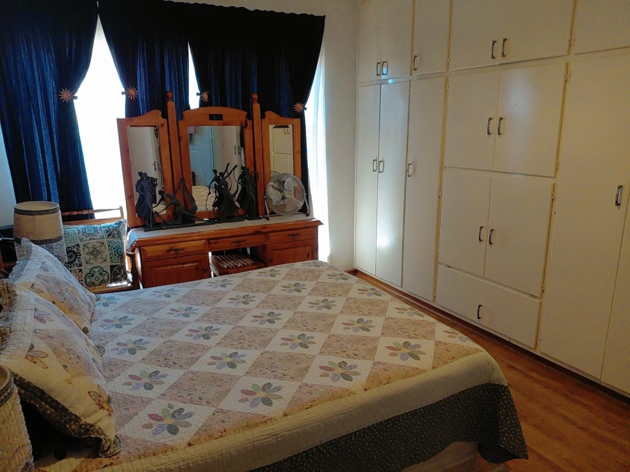 2 Bedroom Property for Sale in Uitsig Free State